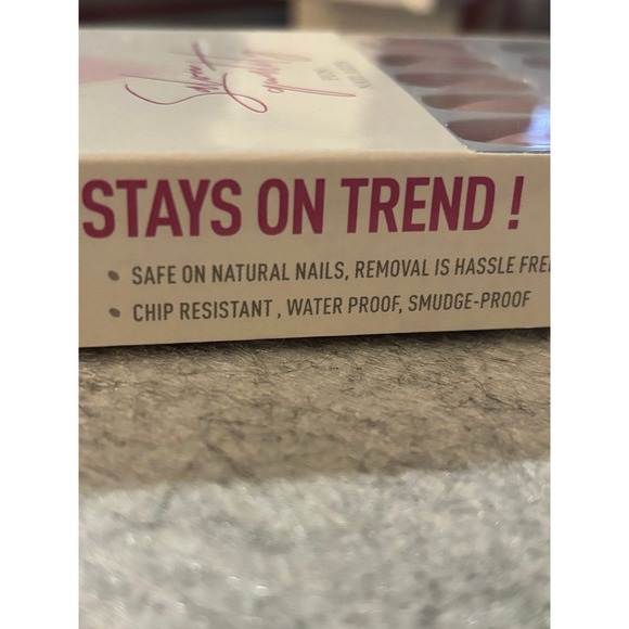 Press on - Picture 5 of 7